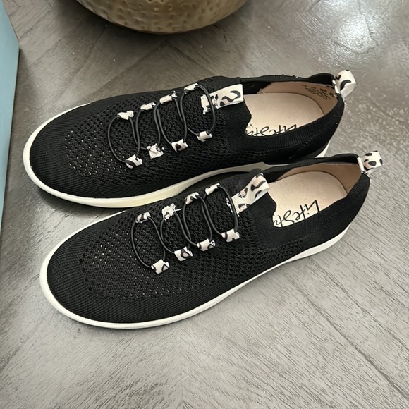 LIFESTRIDE Accelerate Slip-on Sneakers (Wide) - Picture 9 of 12